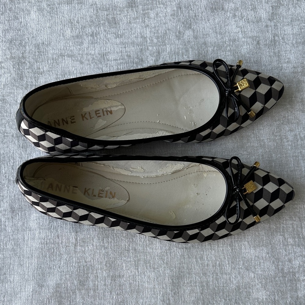 Anne Klein Black and White Patterned Flats with Gold Details - Picture 2 of 7